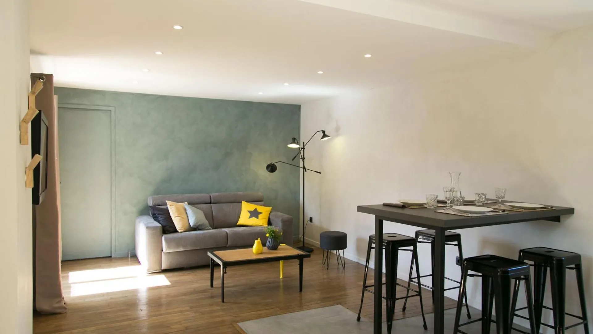 Le Presbytere De Guest house
